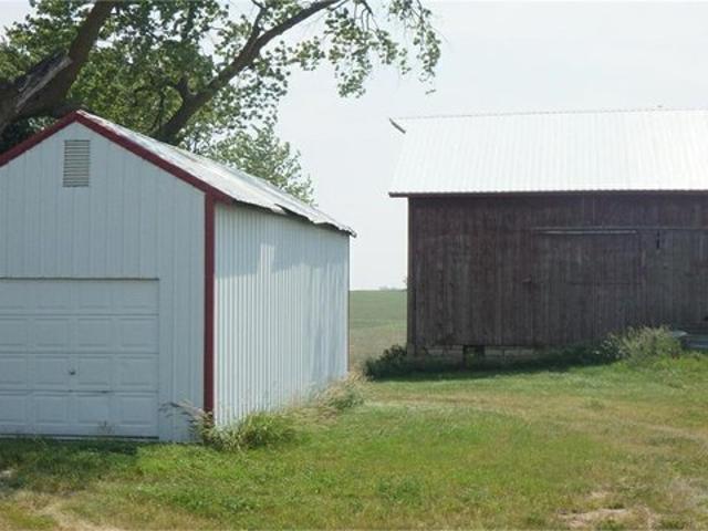 Farm for sale in Wilton, Iowa