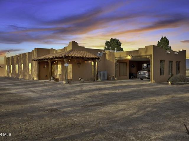 House for sale in Dona Ana, New Mexico