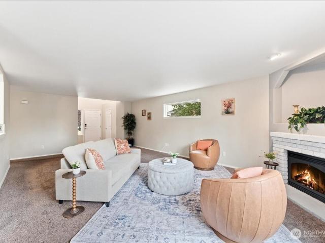House for sale in Spanaway, Pierce County