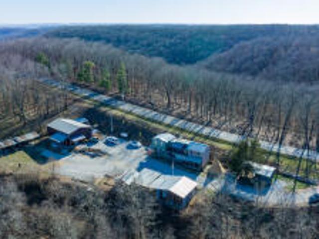 House for sale in Barry, Missouri