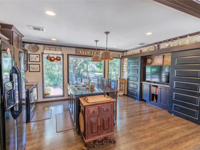 Farm for sale in Columbus, Colorado County