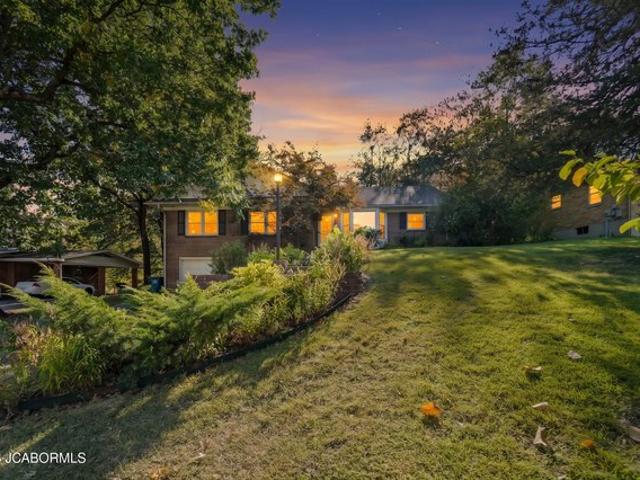 House for sale in Sunset Place, Jefferson City