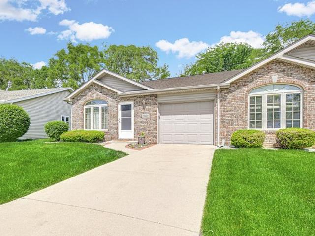 Townhouse for sale in Dyer, Indiana