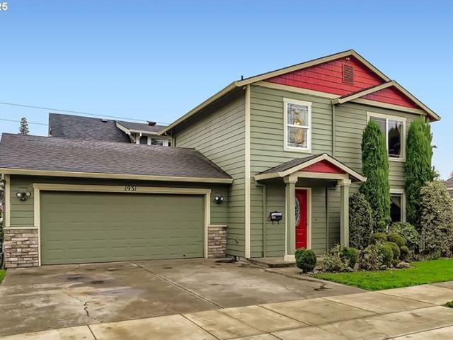 House for sale in Oregonia
