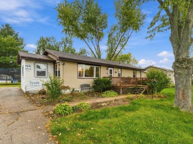 House for sale in Twin Lakes, Kenosha County