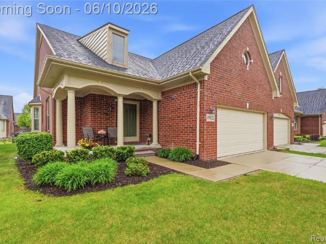 Condo for sale in Clinton Township, Michigan