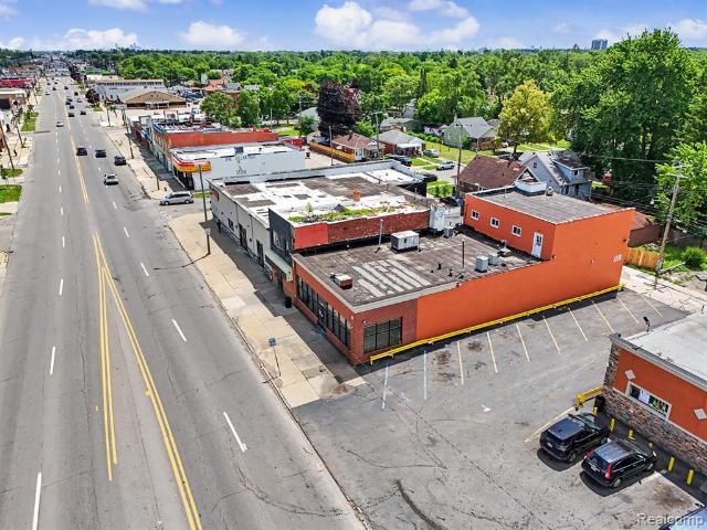 Commercial for sale in Warrendale, Detroit