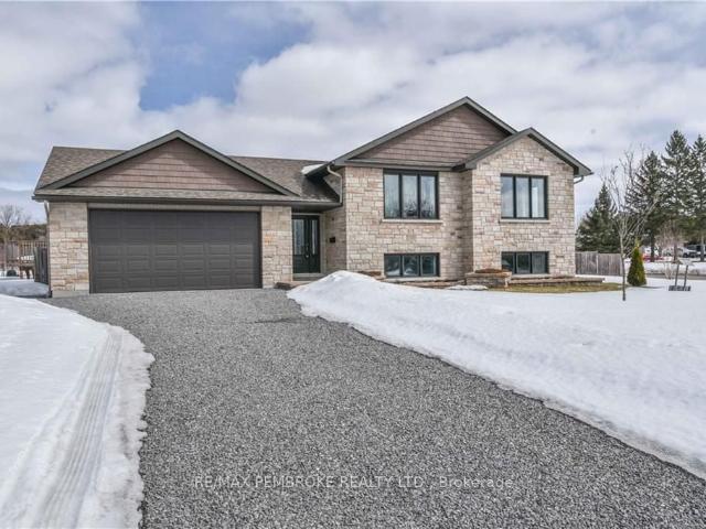House for sale in Renfrew, Ontario