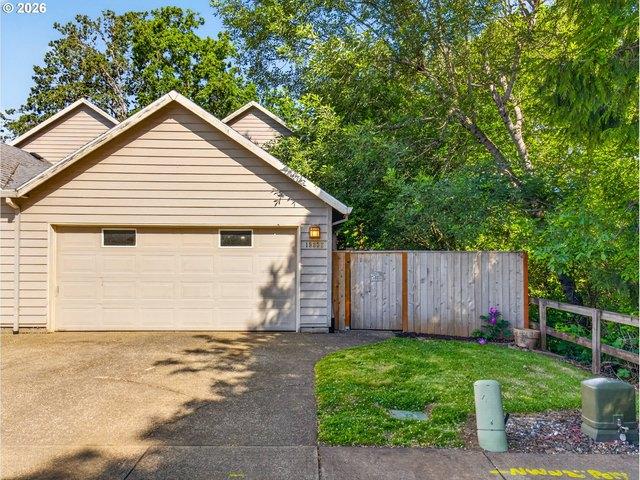 Townhouse for sale in Oregonia