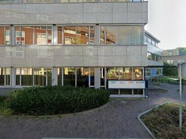 Bedrijfspand te koop in Houten