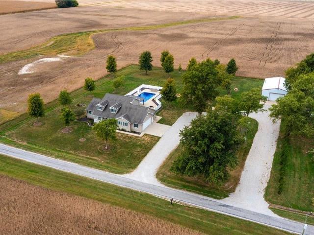 House for sale in Mason, Illinois