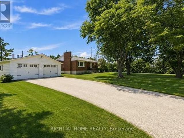 House for sale in St. Clair, Ontario