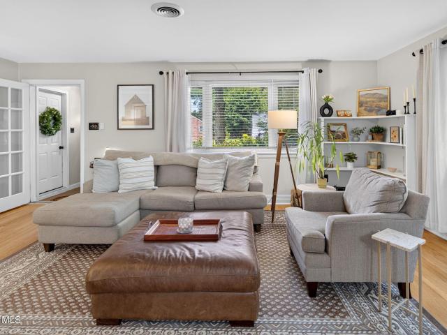 House for sale in Niskayuna, New York