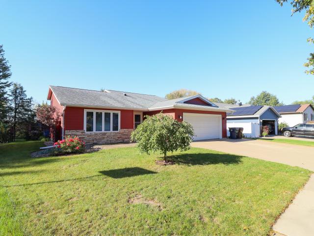 House for sale in Onalaska, La Crosse County