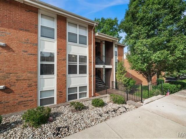 Condo for sale in Kirkwood, Missouri