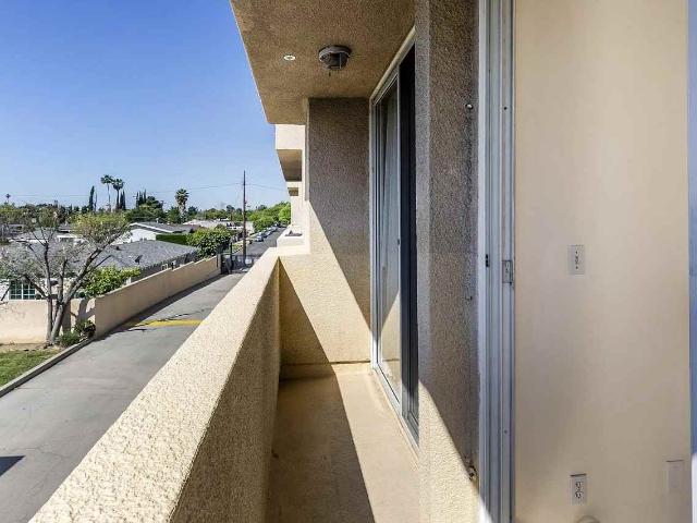 Condo for rent in Los Angeles