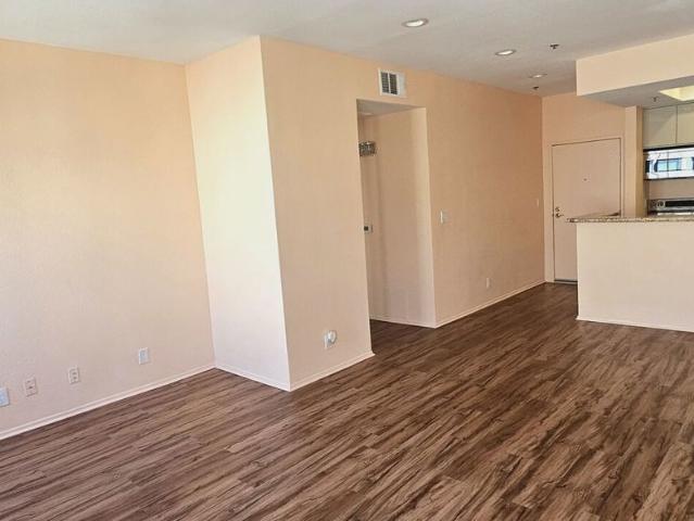 Condo for sale in Reseda, Canoga Park