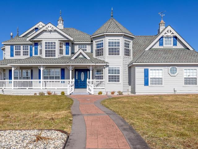 House for sale in Fort Bragg, California