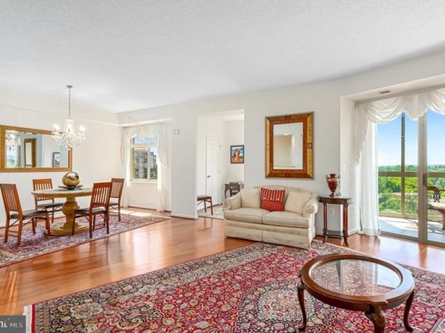 Condo for sale in Virginia