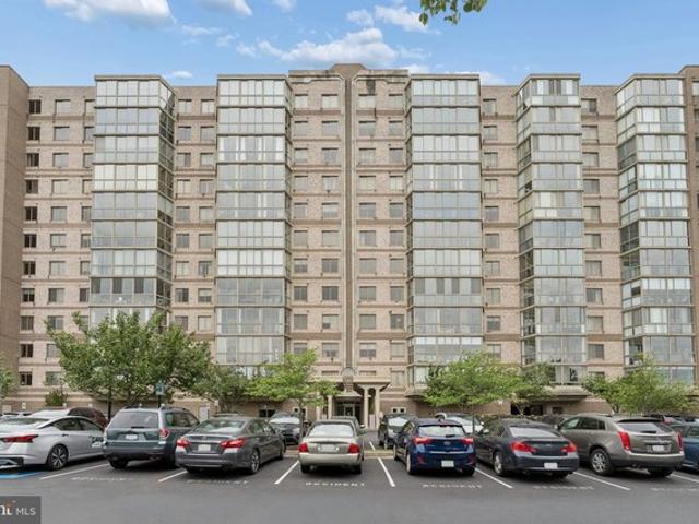 Condo for sale in Virginia