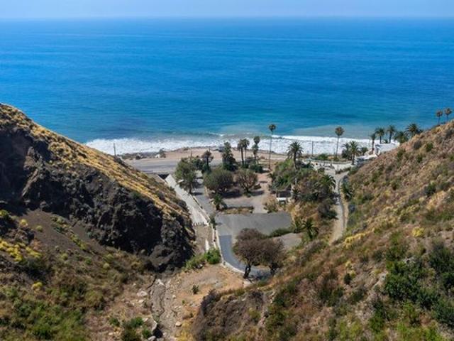 Land for sale in Malibu, California