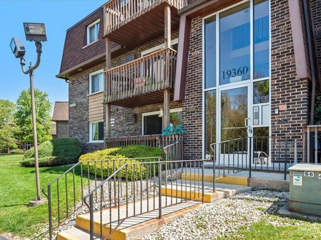 Condo for sale in Mokena, Illinois