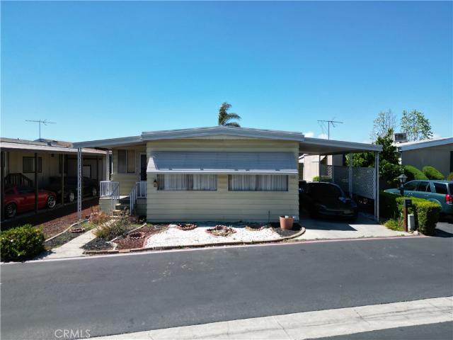 House for sale in Huntington Beach, California