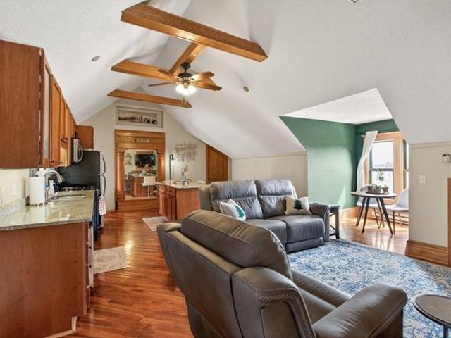 Condo for sale in Hennepin, Minnesota