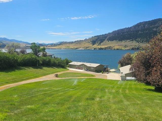 House for sale in Wolf Creek, Montana