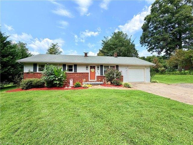 House for sale in Millers Creek, North Carolina