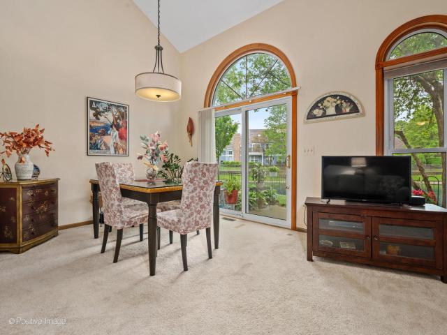 Townhouse for sale in Arlington Heights