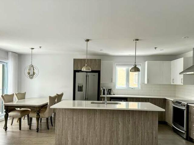 House for rent in Laval