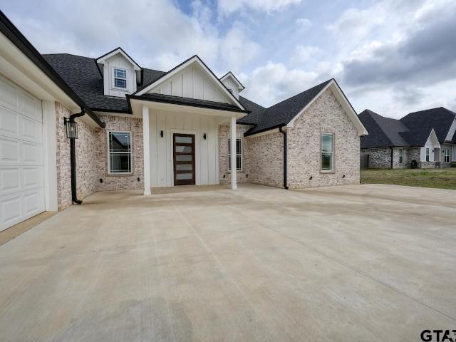 House for sale in Smith, Texas