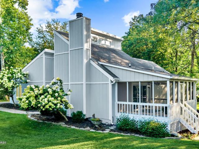 House for sale in Prospect, Kentucky