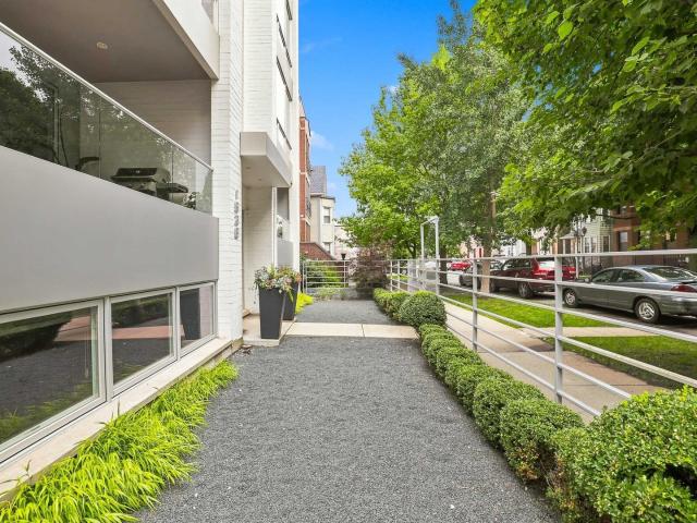 Condo for sale in Chicago Park, Illinois