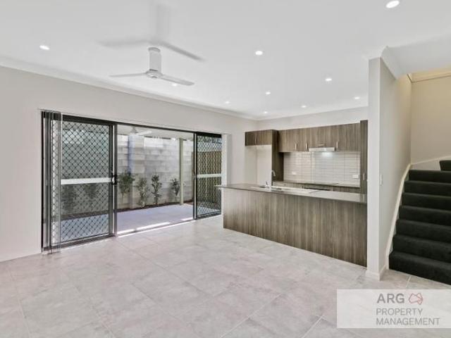 Townhouse for rent in Kings Creek, Queensland