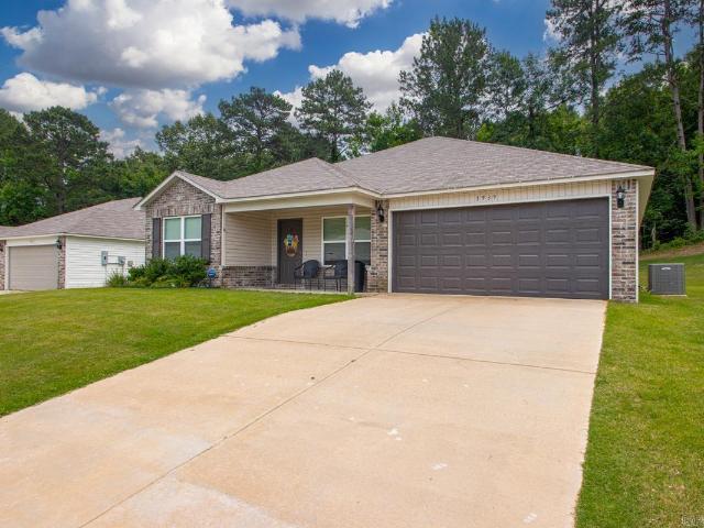 House for sale in Ark
