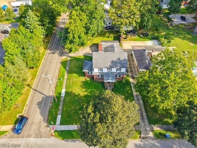 House for sale in Summit, Ohio