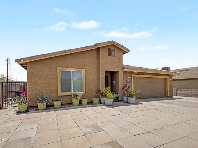 House for sale in Laveen, Arizona