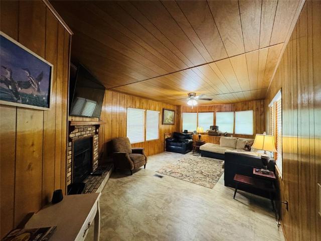 House for sale in Hemphill
