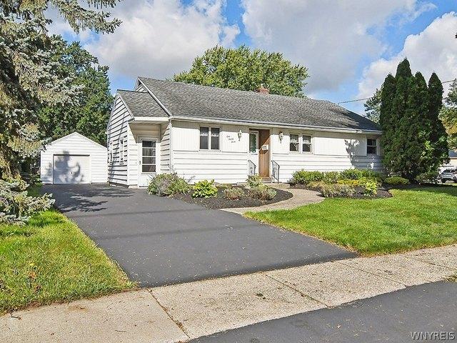House for sale in Lancaster, Town of Lancaster