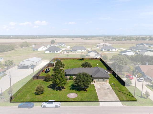 House for sale in Rio Medina, Medina County