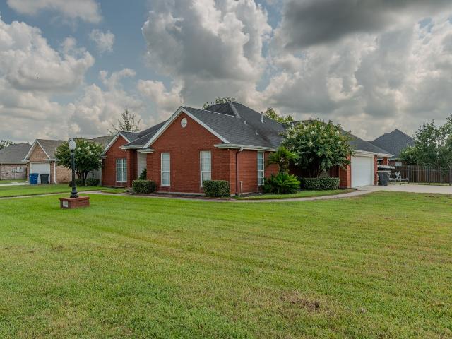 House for sale in Bridge City, Texas