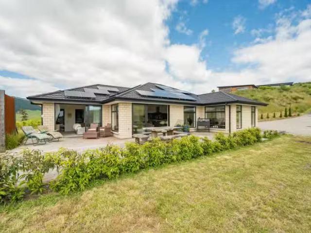 House for sale in Tasman