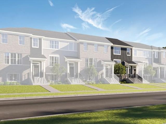 Townhouse for sale in Mchenry, Illinois