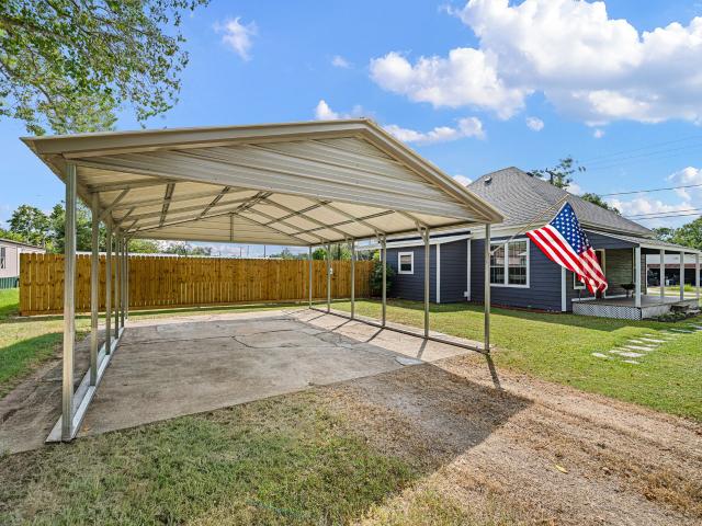 House for sale in Blessing, Texas