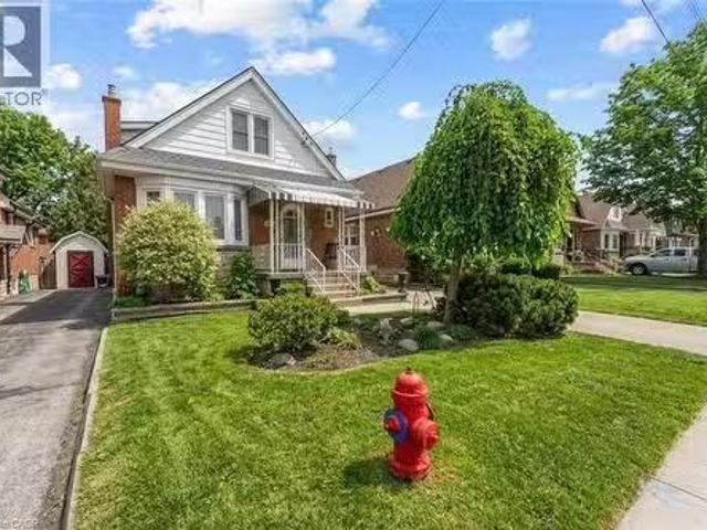 House for sale in Ancaster, Ontario