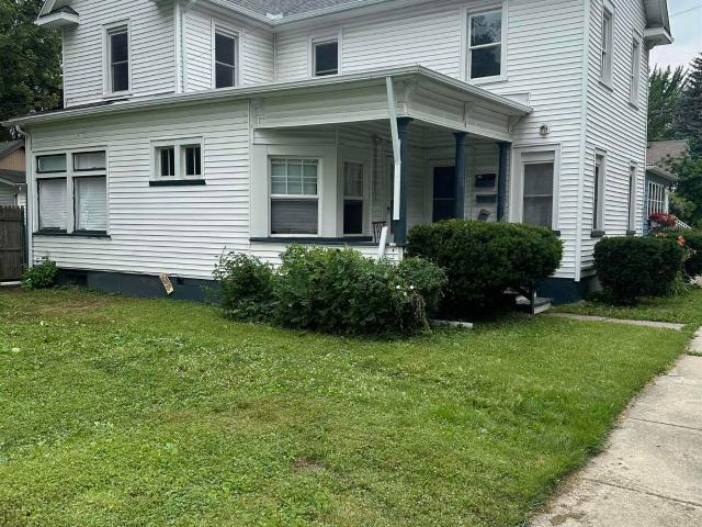 House for sale in Mount Clemens