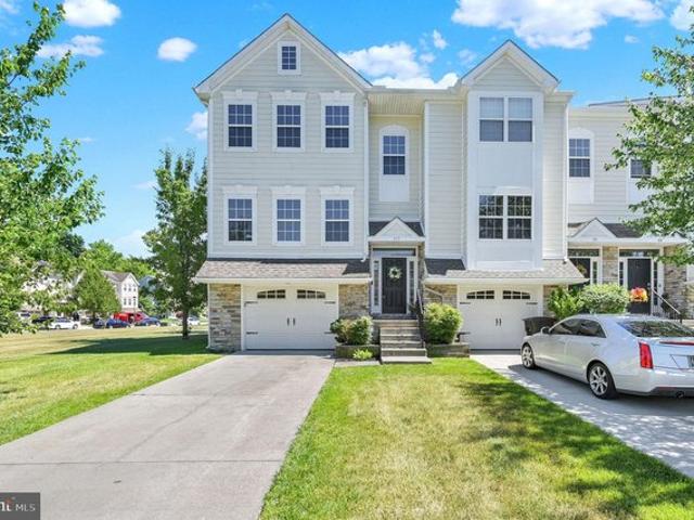 Townhouse for sale in Delaware