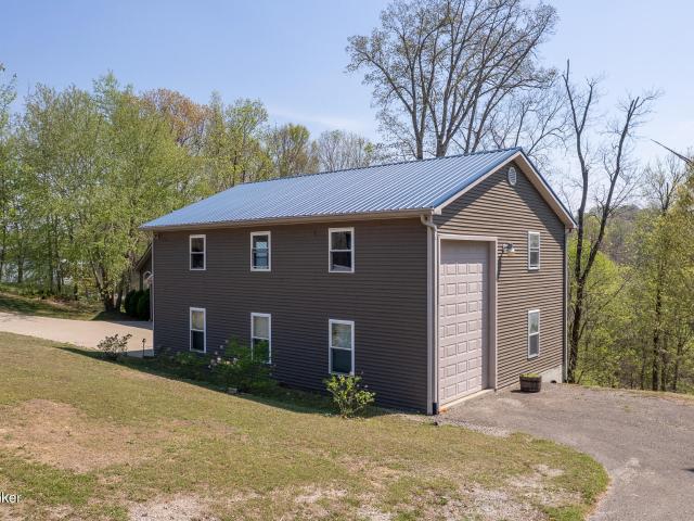 House for sale in Hardinsburg, Kentucky